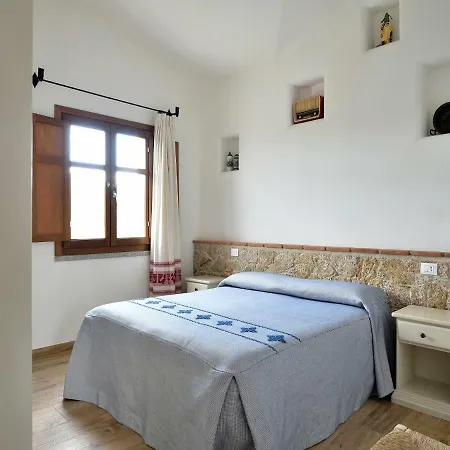 Menhir * Лотцораи