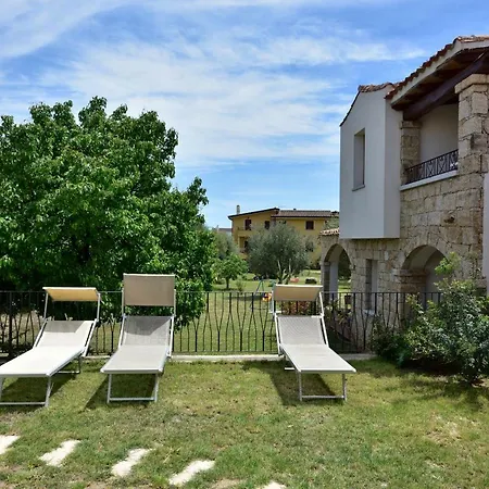 Menhir Apartment